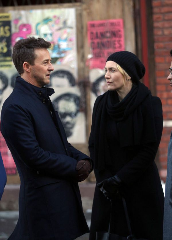 kate-winslet-on-the-set-of-collateral-beauty-in-new-york-03-03-2016_1.jpg (50.43 Kb)