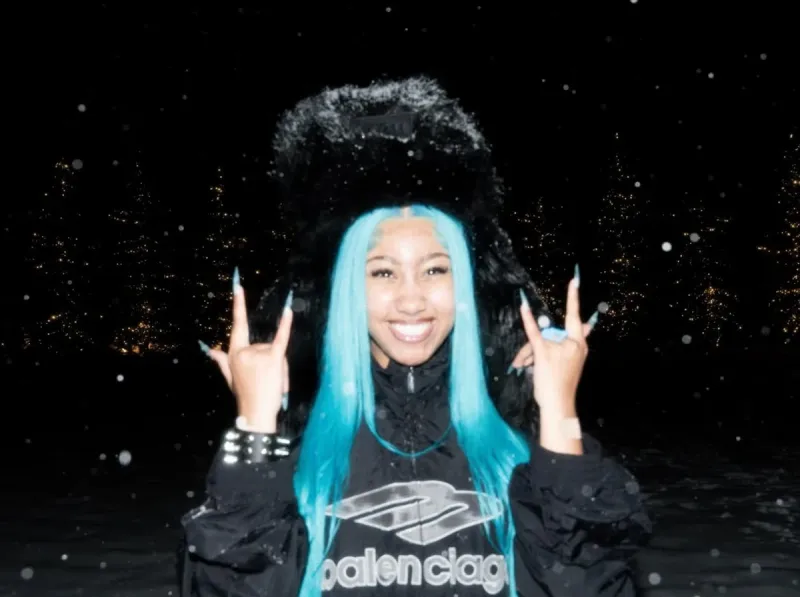 kim1_e12df0bd.webp (28.76 Kb)
