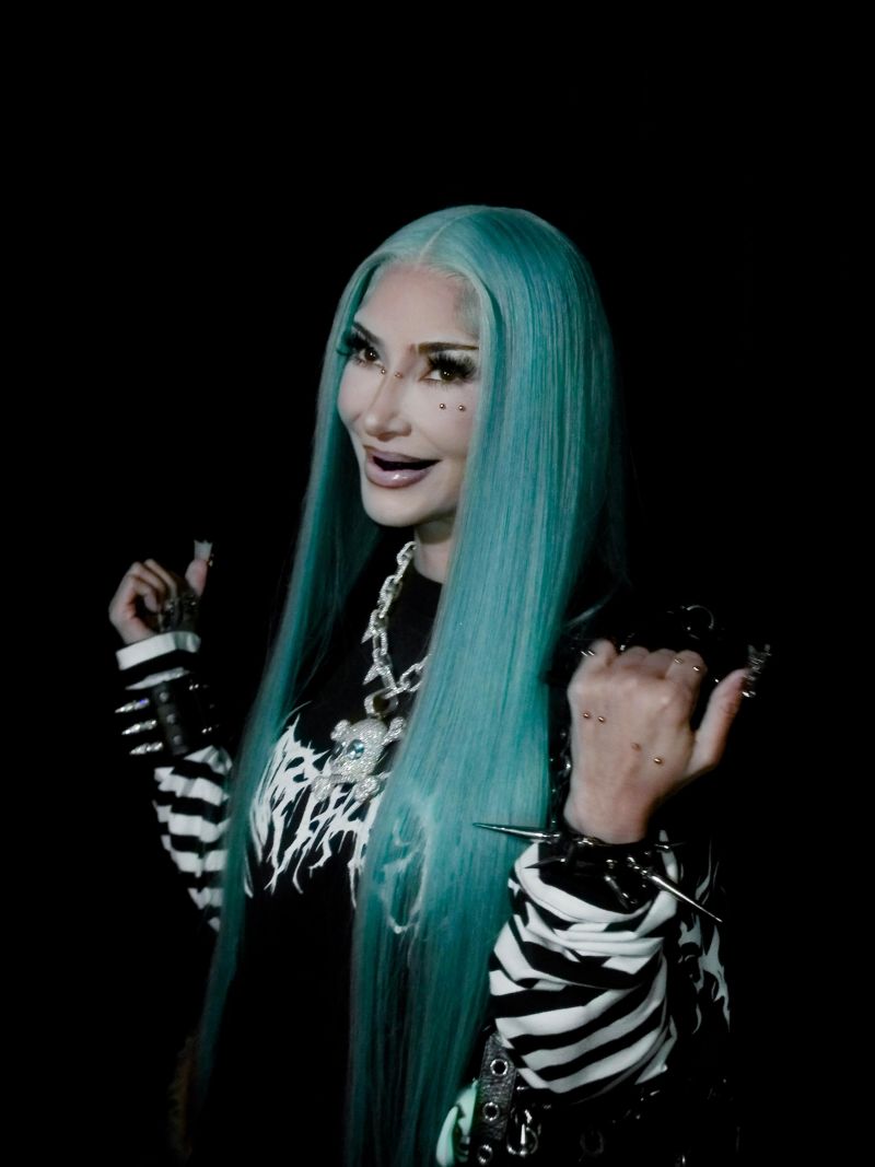 kim6_90ef9e22.jpg (64.87 Kb)