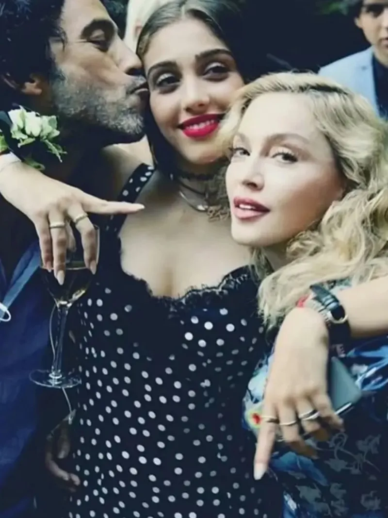 madonna3_e5281951.webp (47. Kb)