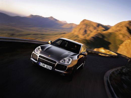 porsche_cayenne_s_luxury_suv.jpg (24.58 Kb)