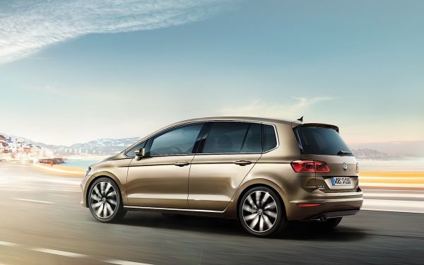 volkswagen-golf-sportsvan-5111_3.jpg (29 Kb)