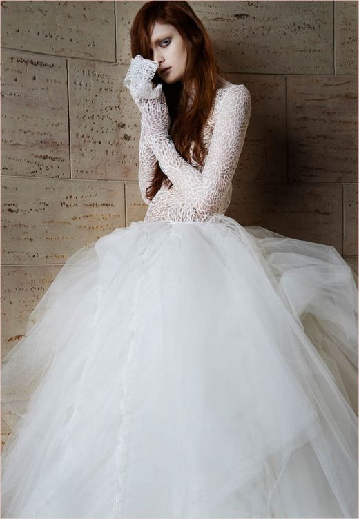 vera-wang-bridal-spring-2015-dresses13.jpg (51.67 Kb)
