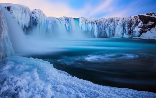 waterfall-godafoss-iceland.jpg (27.42 Kb)