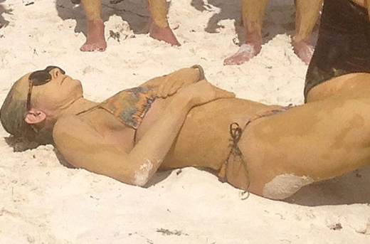 demi-moore-bikini-boot-camp-in-mexico-02-900x675.jpg (139.29 Kb)