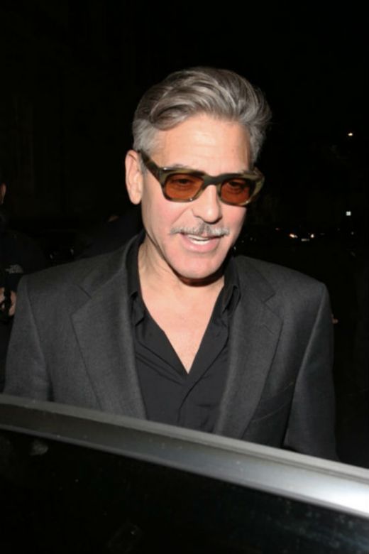 georgeclooneyleavesloulounightclublondonjdzhuht8ttml.jpg (29.55 Kb)